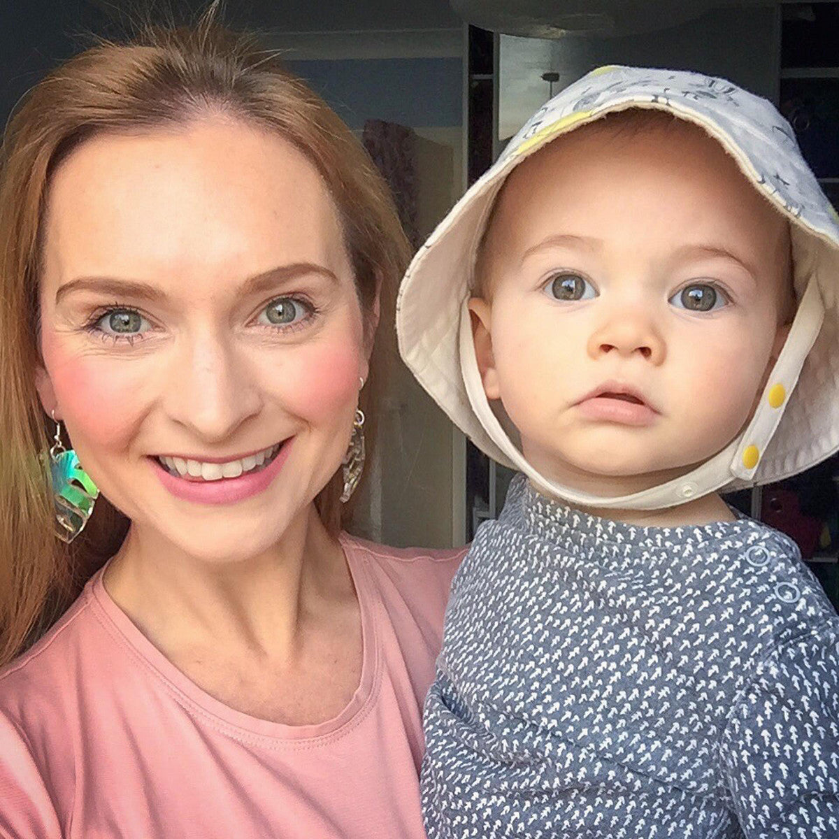 FRANKIE & THE LAMB go on holiday!