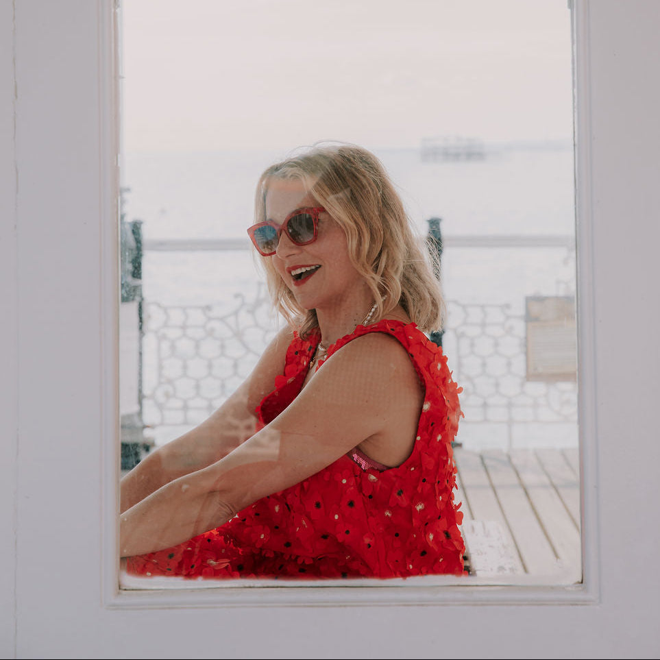 Red Glitter Cat Eye Sunglasses — Zoe de Pass Lauryn