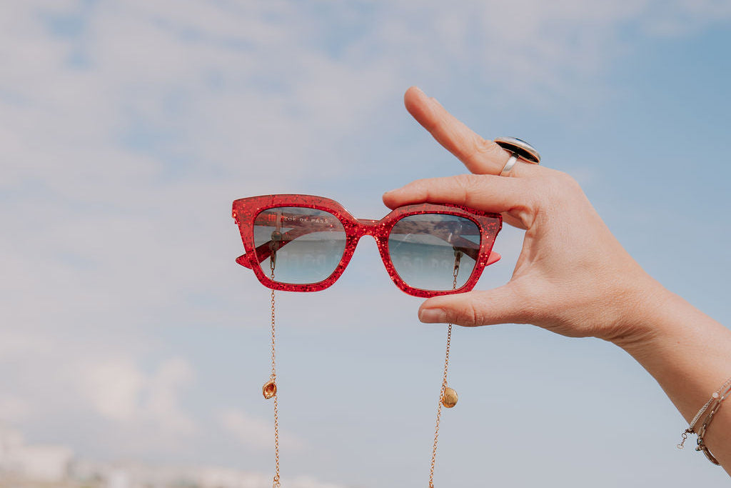 Red Glitter Cat Eye Sunglasses — Zoe de Pass Lauryn