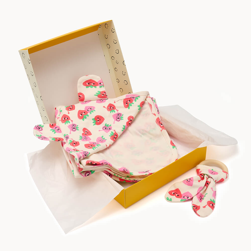 Berrybite Set - Blanket & Teether Gift Set - The bonniemob 
