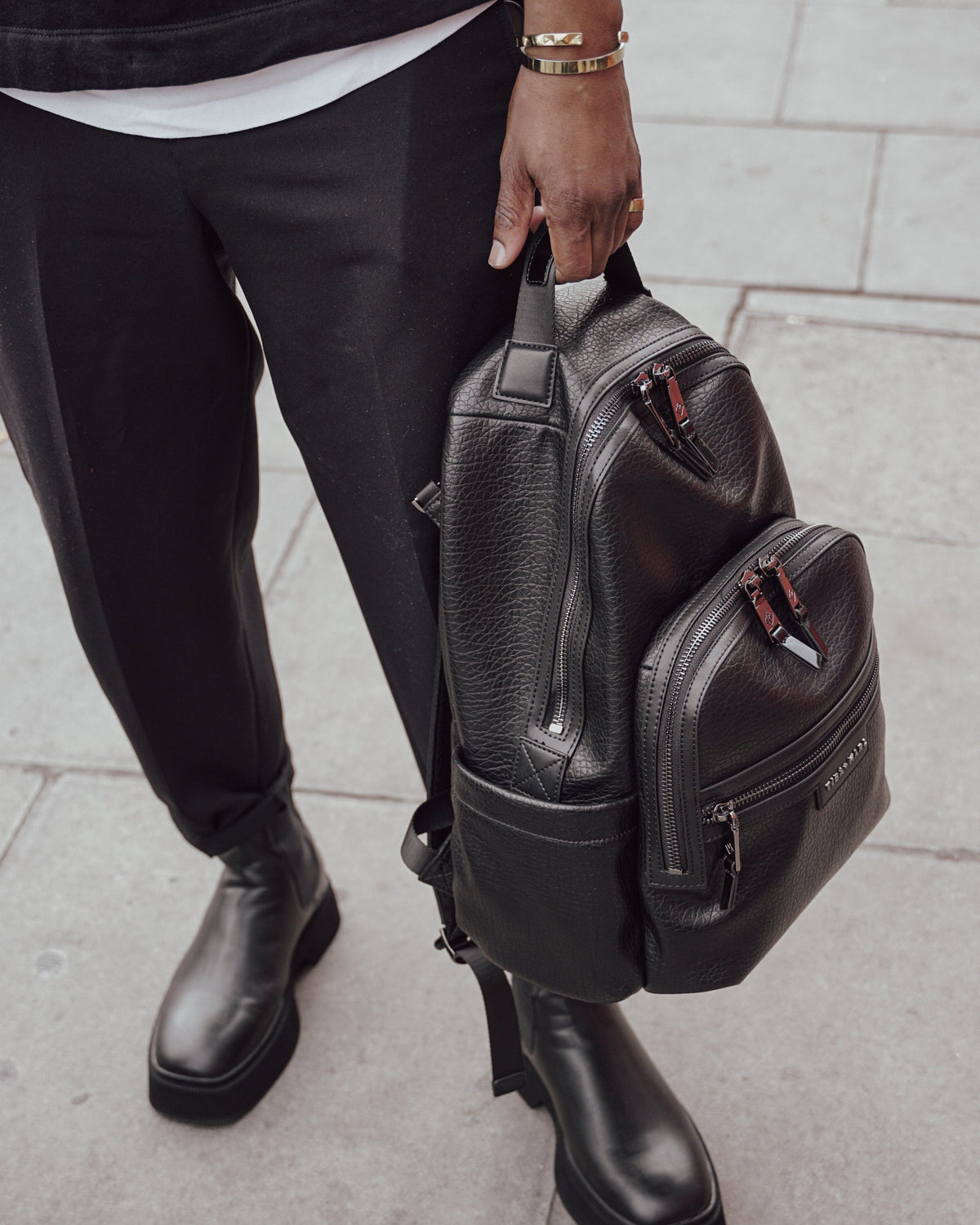 Elwood 2.0 Changing Backpack Black