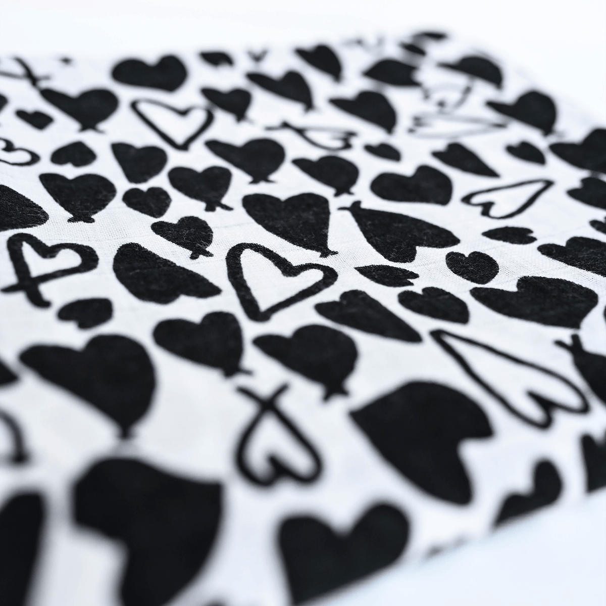 Etta Loves Sensory Baby Muslin — Love Heart, Birth to 4 Months